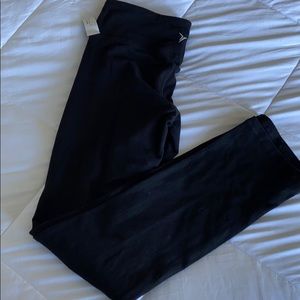 NWT black Old Navy leggings M
